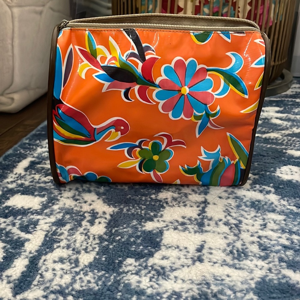 Makeup bag